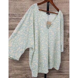 AUW Soft Blue & Ivory Floral Dolman‎ 3/4 Sleeve V-Neck Tunic Top Women's 3X NEW